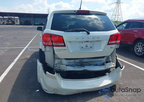 2015 Dodge Journey R/T z USA, uszkodzony, nr VIN 3C4PDDEG9FT740304